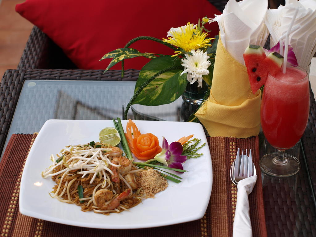 Palmview Resort Patong Екстериор снимка