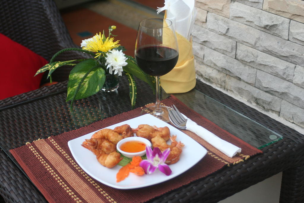Palmview Resort Patong Екстериор снимка